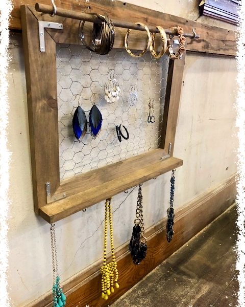 rustic-jewelry-holder